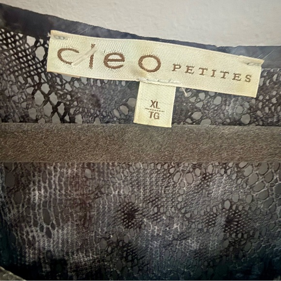 Cleo Petites Romantic Goth Women's Tunic - Picture 5 of 7